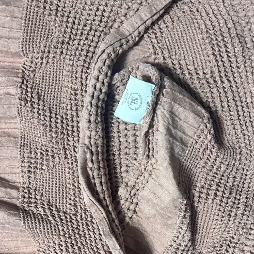 Southern Living‎ simplicity king cyan textured lattice jacquard coverlet